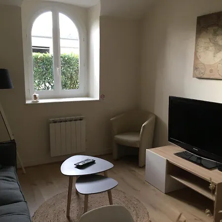 公寓 Lumineux Et Bien Situe *